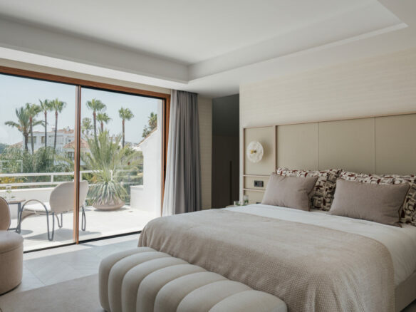 FOR SALE 🌟🏡 Renovated Garden Duplex Beside Los Naranjos Golf🇪🇸 Nueva Andalucía, Marbella 🇪🇸