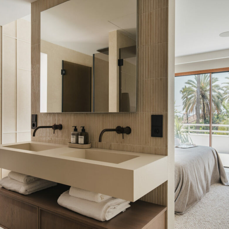 FOR SALE 🌟🏡 Renovated Garden Duplex Beside Los Naranjos Golf🇪🇸 Nueva Andalucía, Marbella 🇪🇸
