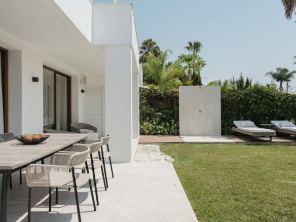 FOR SALE 🌟🏡 Renovated Garden Duplex Beside Los Naranjos Golf🇪🇸 Nueva Andalucía, Marbella 🇪🇸