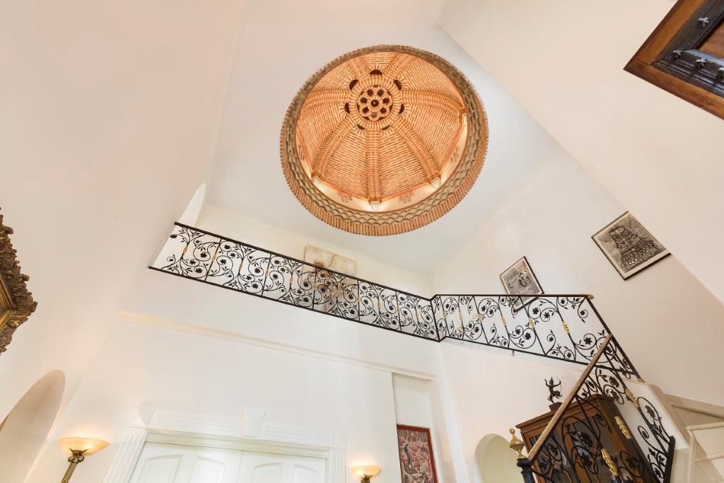 FOR SALE 🏡 First-Line Golf Renovation Villa with Sea Views – La Quinta, Benahavís