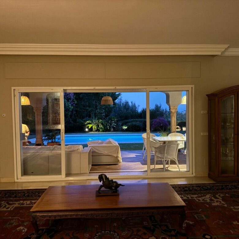 FOR SALE 🏡 First-Line Golf Renovation Villa with Sea Views – La Quinta, Benahavís