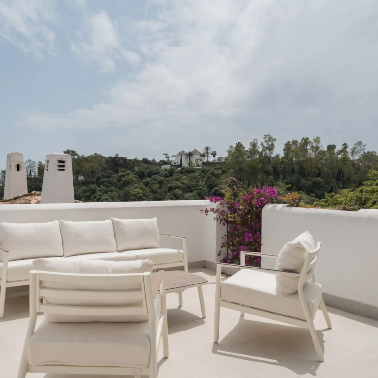 FOR SALE 🏡 Las Terrazas 427 – Los Almendros, Benahavís