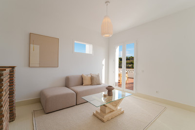 FOR SALE 🏡 Traditional Andalusian Villa with Panoramic Sea Views – El Madroñal, Benahavís
