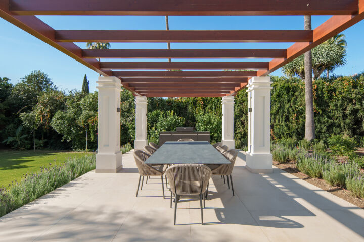 FOR SALE 🇪🇸✨ Villa · Nueva Andalucía · Las Brisas · Marbella  – Turnkey