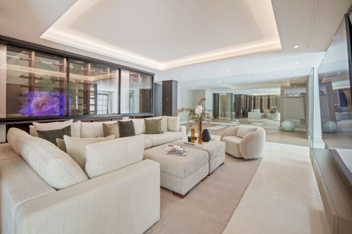 FOR SALE 🇪🇸✨ Villa · Nueva Andalucía · Las Brisas · Marbella  – Turnkey