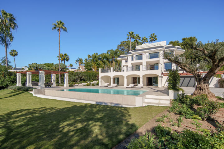 FOR SALE 🇪🇸✨ Villa · Nueva Andalucía · Las Brisas · Marbella  – Turnkey