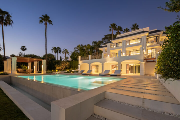 FOR SALE 🇪🇸✨ Villa · Nueva Andalucía · Las Brisas · Marbella  – Turnkey