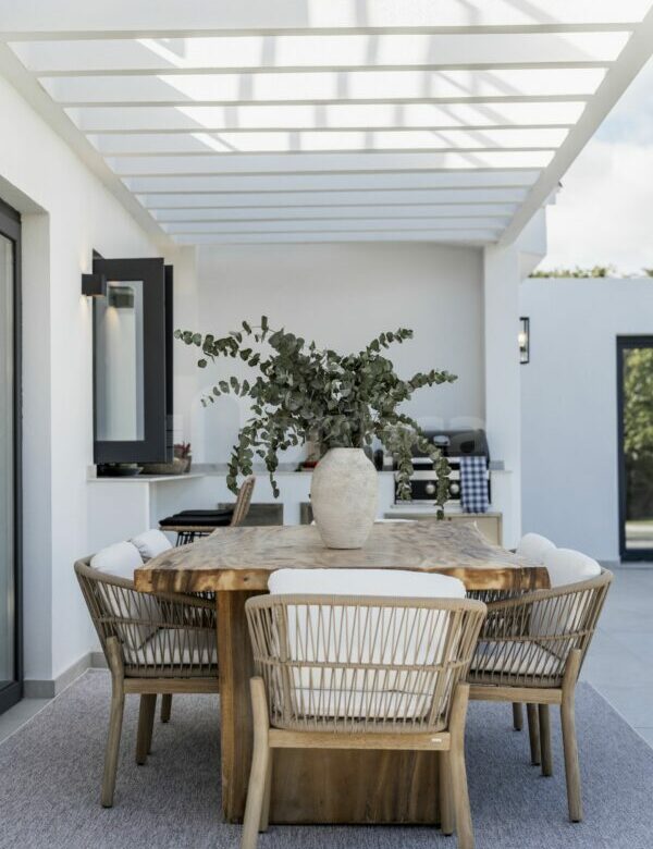 FOR SALE 🏡 Fully Renovated Beachside Villa – Cortijo Blanco / Lindavista, San Pedro