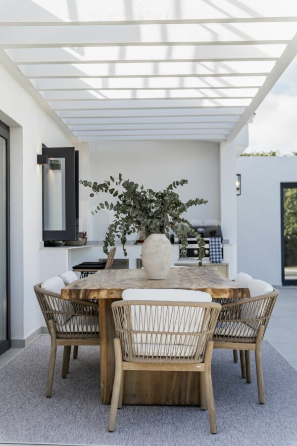 FOR SALE 🏡 Fully Renovated Beachside Villa – Cortijo Blanco / Lindavista, San Pedro