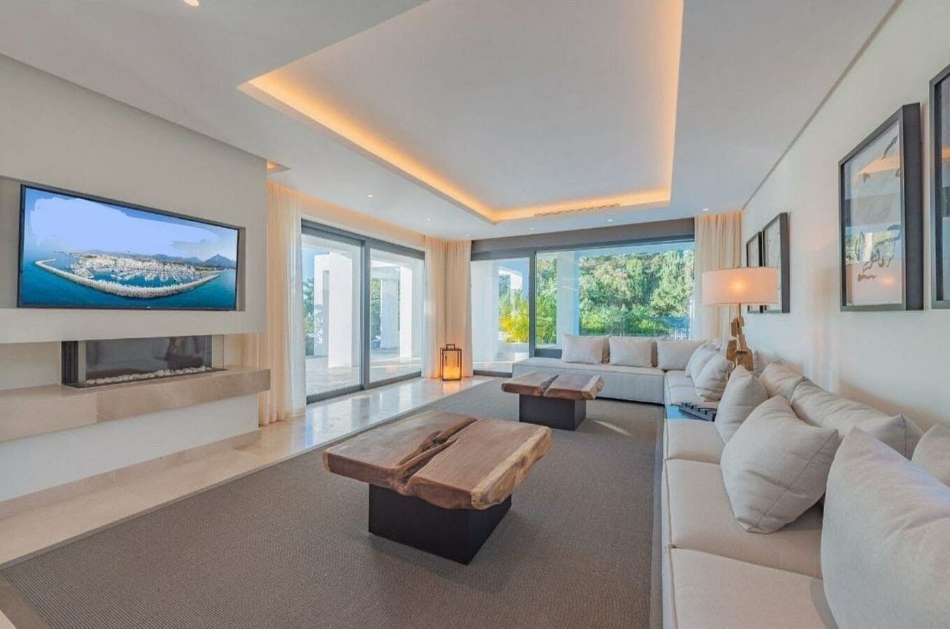 Modern villa with pool and rooftop terrace Golden Mile Marbella