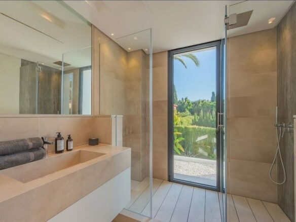 Modern villa with pool and rooftop terrace Golden Mile Marbella