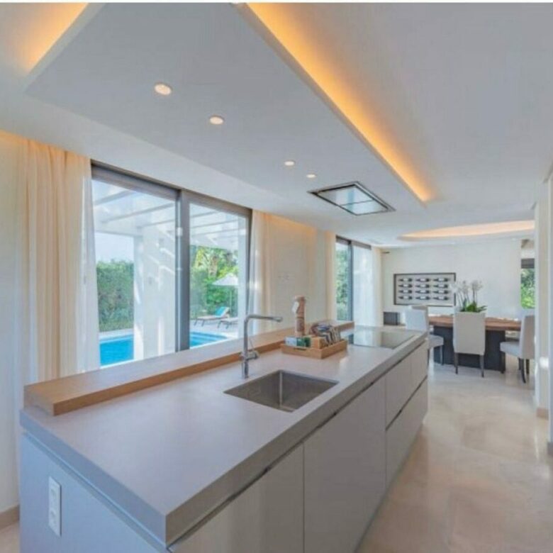 Modern villa with pool and rooftop terrace Golden Mile Marbella