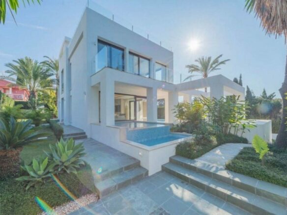 Modern villa with pool and rooftop terrace Golden Mile Marbella