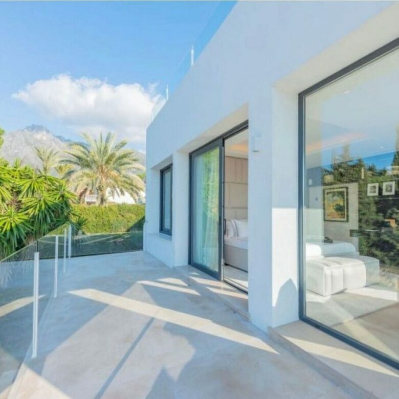 Modern villa with pool and rooftop terrace Golden Mile Marbella