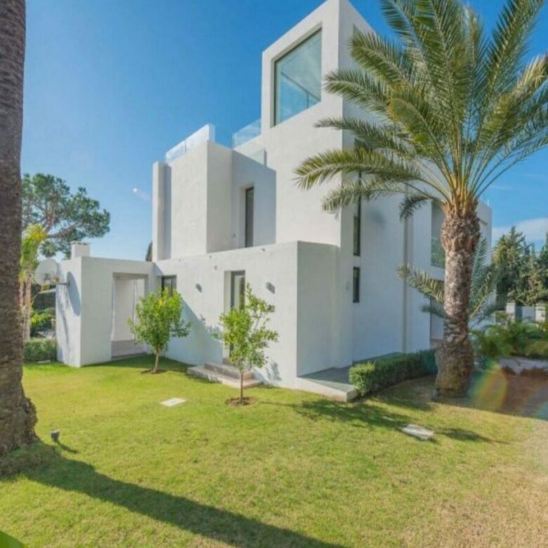 Modern villa with pool and rooftop terrace Golden Mile Marbella