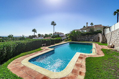 FOR SALE 🌟🏡 Detached Villa with Rooftop Sea Views🇪🇸 Jardines de Calahonda, Mijas Costa 🇪🇸