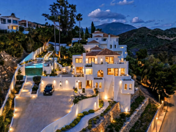 FOR SALE 🌟🏡 Panoramic View Villa in Nueva Andalucía🇪🇸 Marbella, Costa del Sol 🇪🇸