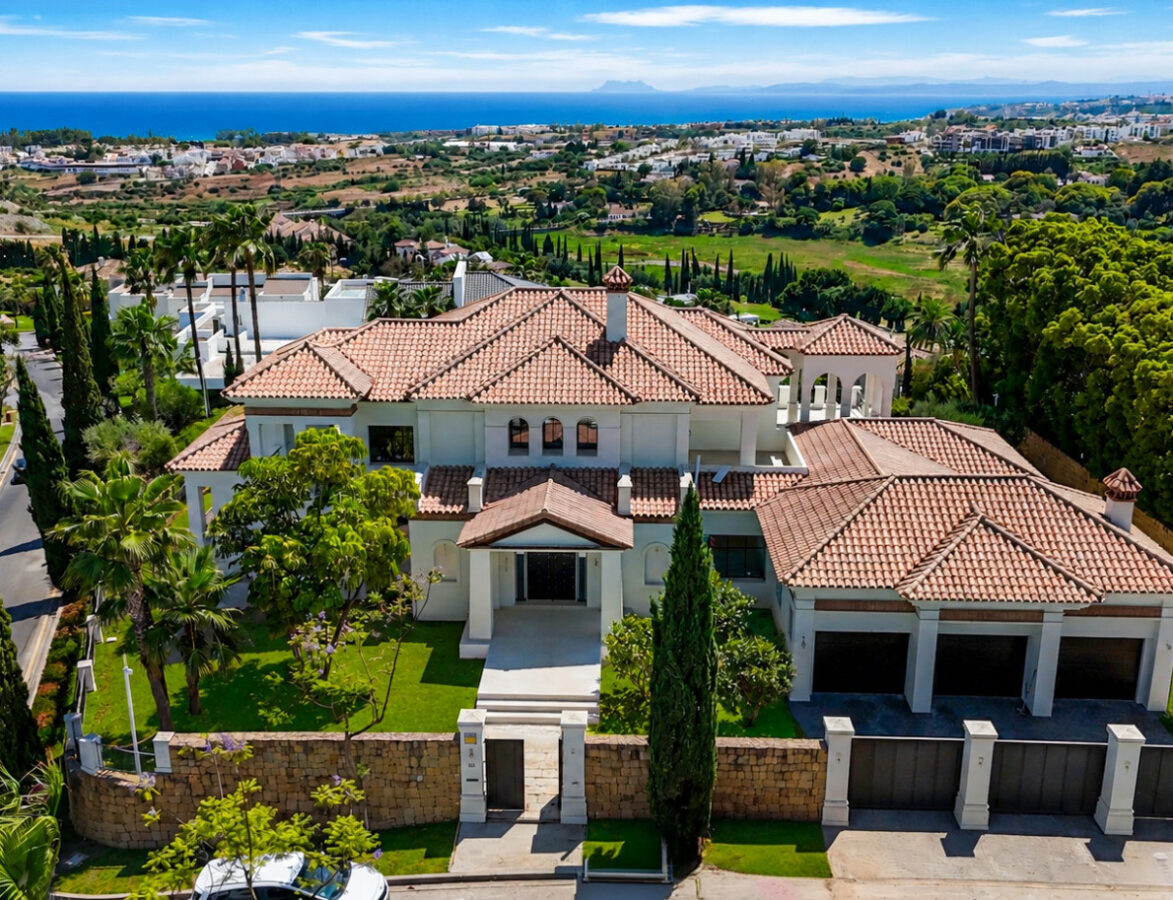 page-01-image-01 FOR SALE 🌟🏡 Panoramic Sea & Golf View Villa in Los Flamingos🇪🇸 Benahavís, Costa del Sol 🇪🇸