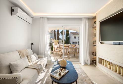 FOR SALE 🌟🏡 Refurbished Frontline Golf Townhouse with Rental Potential🇪🇸 Nueva Andalucía, Marbella 🇪🇸