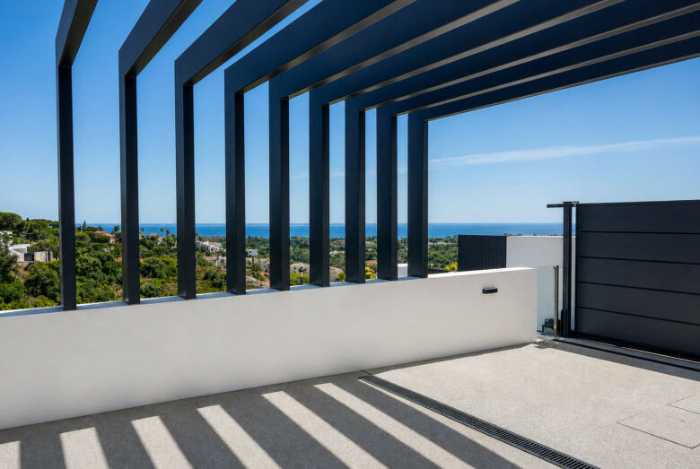 FOR SALE 🌟🏡 Contemporary Designer Villa in Elviria🇪🇸 Marbella East, Costa del Sol 🇪🇸