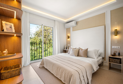 FOR SALE 🌟🏡 Refurbished Frontline Golf Townhouse with Rental Potential🇪🇸 Nueva Andalucía, Marbella 🇪🇸