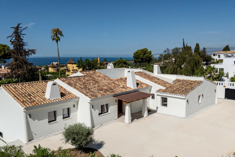FOR SALE 🌟🏡 Single-Level Luxury Villa in El Rosario🇪🇸 Marbella East, Costa del Sol 🇪🇸