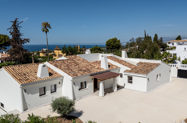 FOR SALE 🌟🏡 Single-Level Luxury Villa in El Rosario🇪🇸 Marbella East, Costa del Sol 🇪🇸