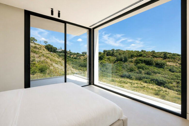 FOR SALE 🌟🏡 Contemporary Designer Villa in Elviria🇪🇸 Marbella East, Costa del Sol 🇪🇸