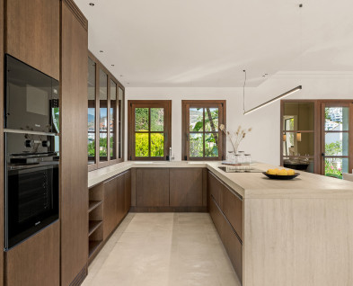 FOR SALE 🌟🏡 Fully Renovated Bellevue Villa with La Concha Views🇪🇸 Nueva Andalucia, Marbella 🇪🇸