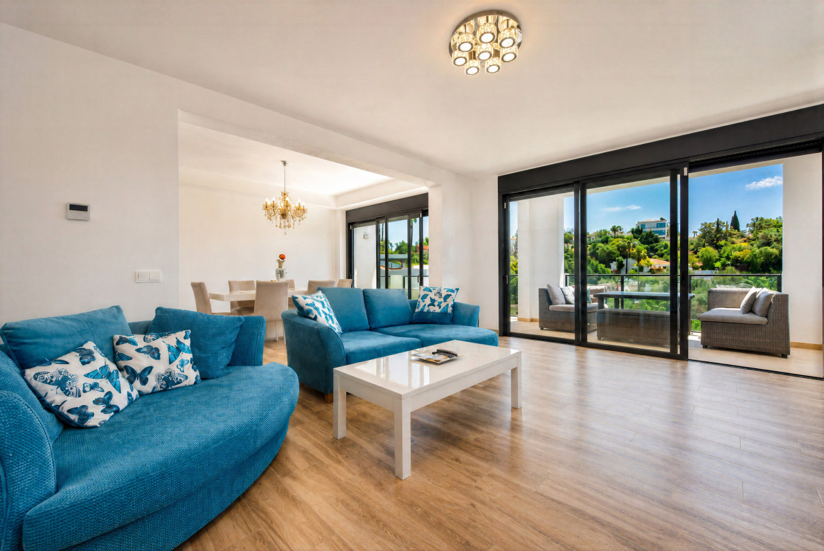 FOR SALE 🌟🏡 Renovated Family Villa in El Rosario🇪🇸 Marbella East, Costa del Sol 🇪🇸