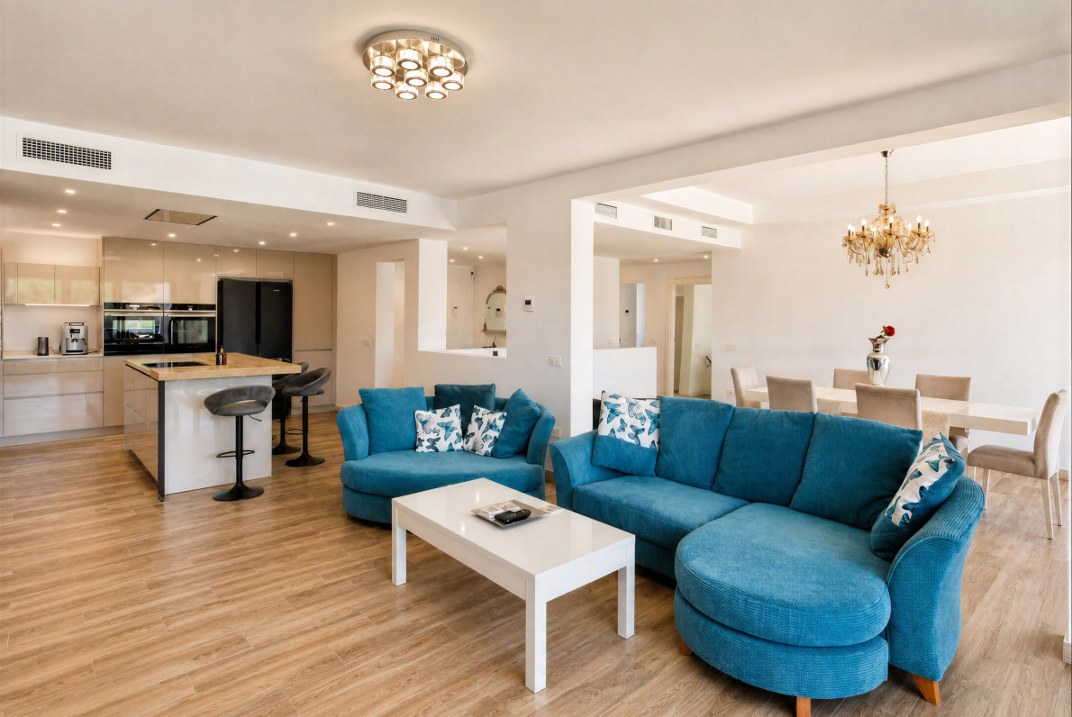 FOR SALE 🌟🏡 Renovated Family Villa in El Rosario🇪🇸 Marbella East, Costa del Sol 🇪🇸