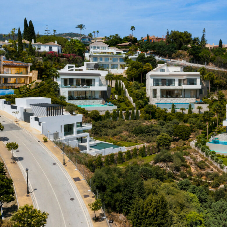 FOR SALE 🌟🏡 Contemporary Designer Villa in Elviria🇪🇸 Marbella East, Costa del Sol 🇪🇸