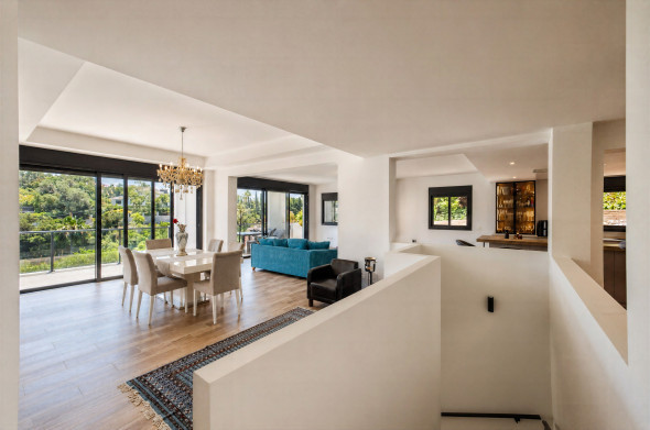 FOR SALE 🌟🏡 Renovated Family Villa in El Rosario🇪🇸 Marbella East, Costa del Sol 🇪🇸