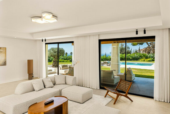 FOR SALE 🌟🏡 Single-Level Luxury Villa in El Rosario🇪🇸 Marbella East, Costa del Sol 🇪🇸