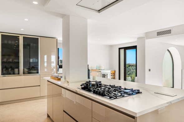 FOR SALE 🌟🏡 Panoramic View Villa in Nueva Andalucía🇪🇸 Marbella, Costa del Sol 🇪🇸