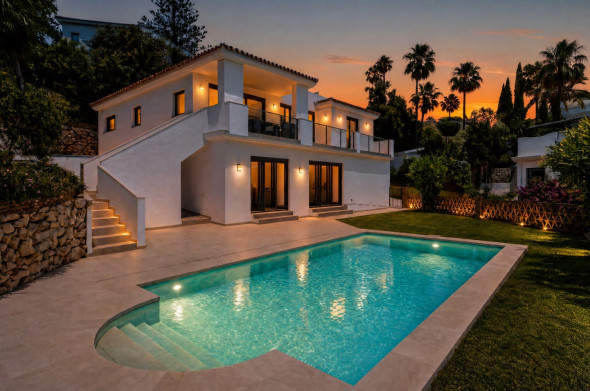 FOR SALE 🌟🏡 Renovated Family Villa in El Rosario🇪🇸 Marbella East, Costa del Sol 🇪🇸