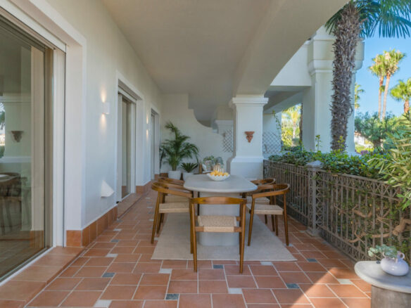 FOR SALE 🌟🏢 Renovated Ground-Floor Apartment with Sea Views🇪🇸 Altos Reales, Sierra Blanca, Marbella 🇪🇸