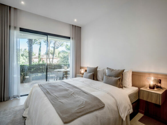 FOR SALE 🌟🏢 Renovated Ground-Floor Apartment with Sea Views🇪🇸 Altos Reales, Sierra Blanca, Marbella 🇪🇸