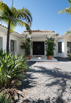 FOR SALE 🌟🏡 Single-Level Garden Villa in La Cerquilla🇪🇸 Nueva Andalucía, Marbella 🇪🇸