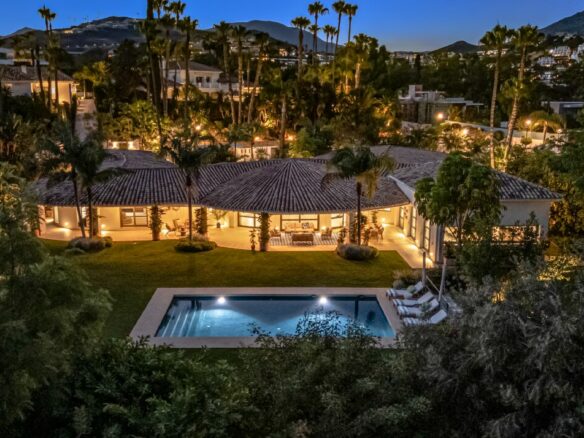 FOR SALE 🌟🏡 Single-Level Garden Villa in La Cerquilla🇪🇸 Nueva Andalucía, Marbella 🇪🇸