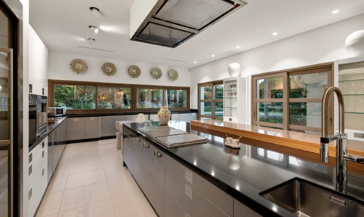 FOR SALE 🌟🏡 Single-Level Garden Villa in La Cerquilla🇪🇸 Nueva Andalucía, Marbella 🇪🇸