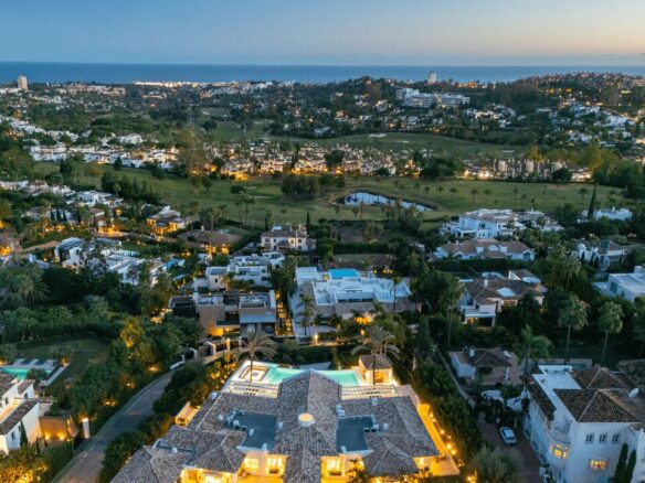 FOR SALE 🌟🏡 Single-Level Garden Villa in La Cerquilla🇪🇸 Nueva Andalucía, Marbella 🇪🇸