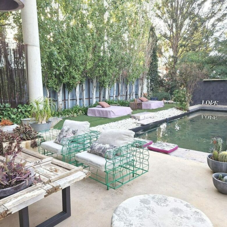 Private villa on a 1800 m2 plot in a quiet cul-de-sac Atalaya New Golden Mile