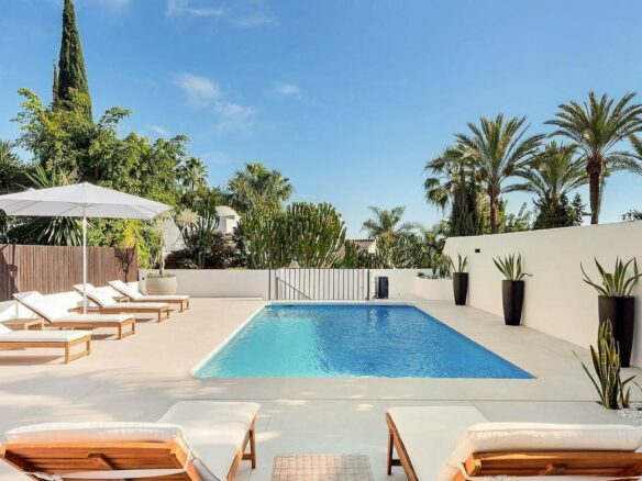 Renovated single level villa with pool Sierra Blanca Marbella