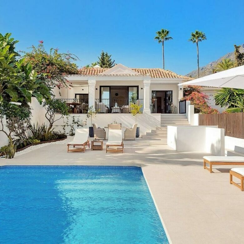 FOR SALE 🏡 Renovated Single-Level Villa with Pool on a Quiet Cul-de-Sac – Sierra Blanca, Marbella 🇪🇸