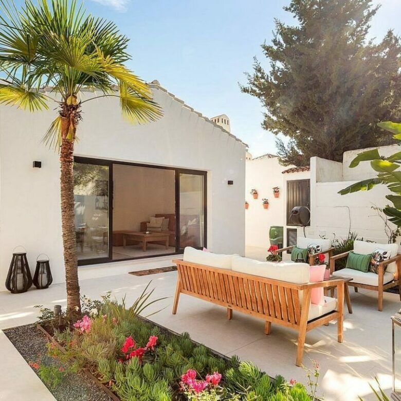 Renovated single level villa with pool Sierra Blanca Marbella