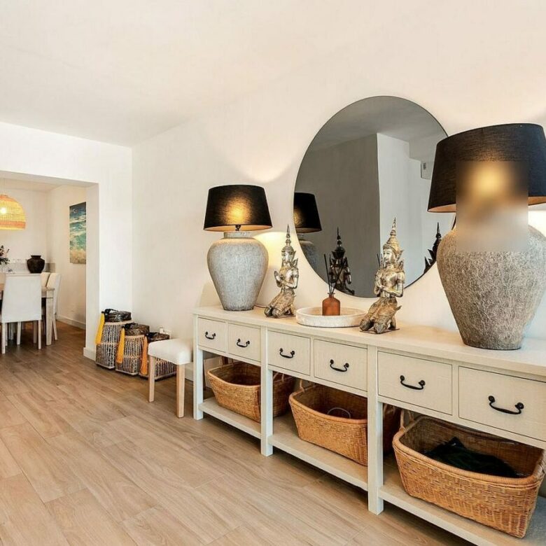 Renovated single level villa with pool Sierra Blanca Marbella