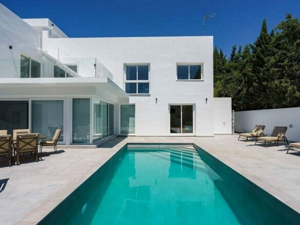 Renovated modern villa with pool in Las Brisas, Nueva Andalucia, Marbella