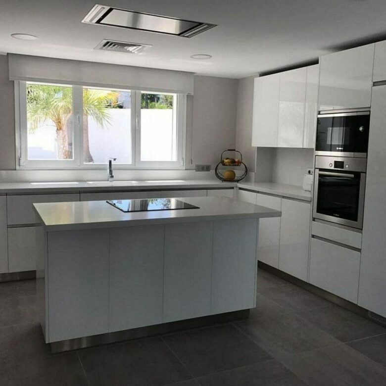Renovated modern villa with pool in Las Brisas, Nueva Andalucia, Marbella