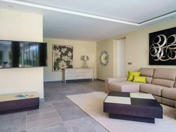 Renovated modern villa with pool in Las Brisas, Nueva Andalucia, Marbella